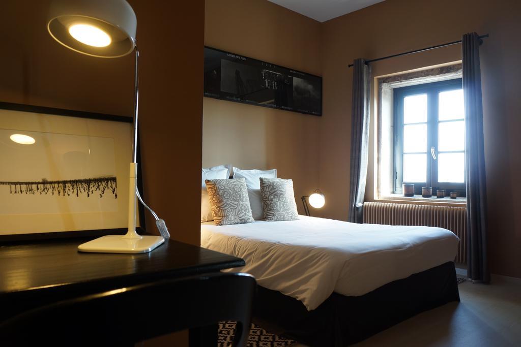 Hotel Courtille De Solutre Szoba fotó